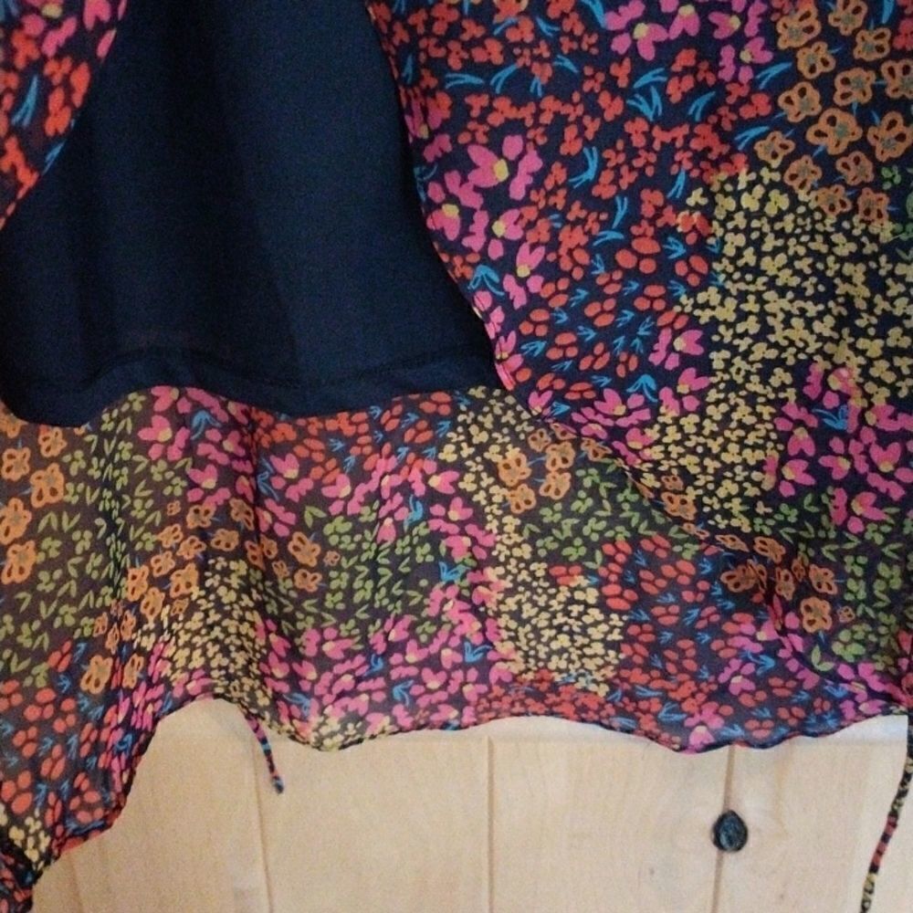Roper Floral Dress - Picture 4 of 13